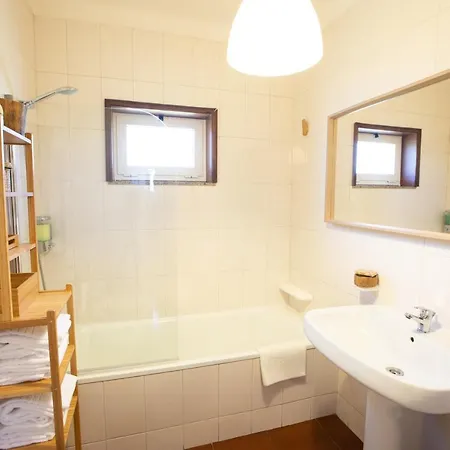 Quinta De Carvalhal - Casa Da Vinha * ギマランイス