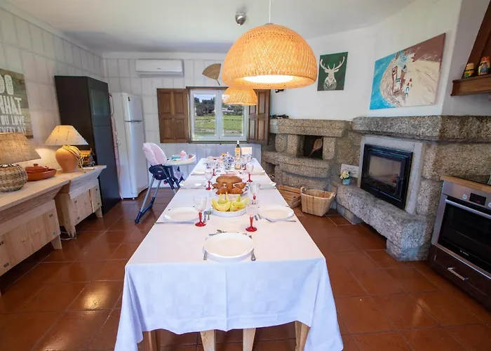 Tatil Evi Quinta De Carvalhal - Casa Da Vinha Guimarães