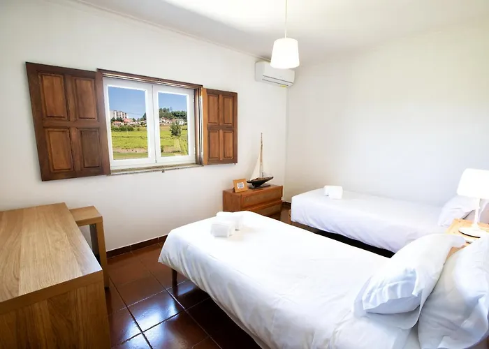 Quinta De Carvalhal - Casa Da Vinha Guimarães