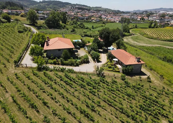 Quinta De Carvalhal - Casa Da Vinha Guimarães
