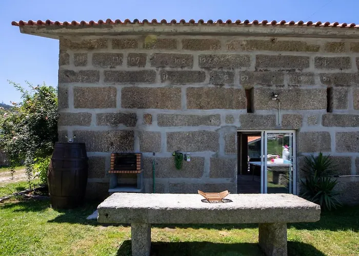 Quinta De Carvalhal - Casa Da Vinha * Guimarães